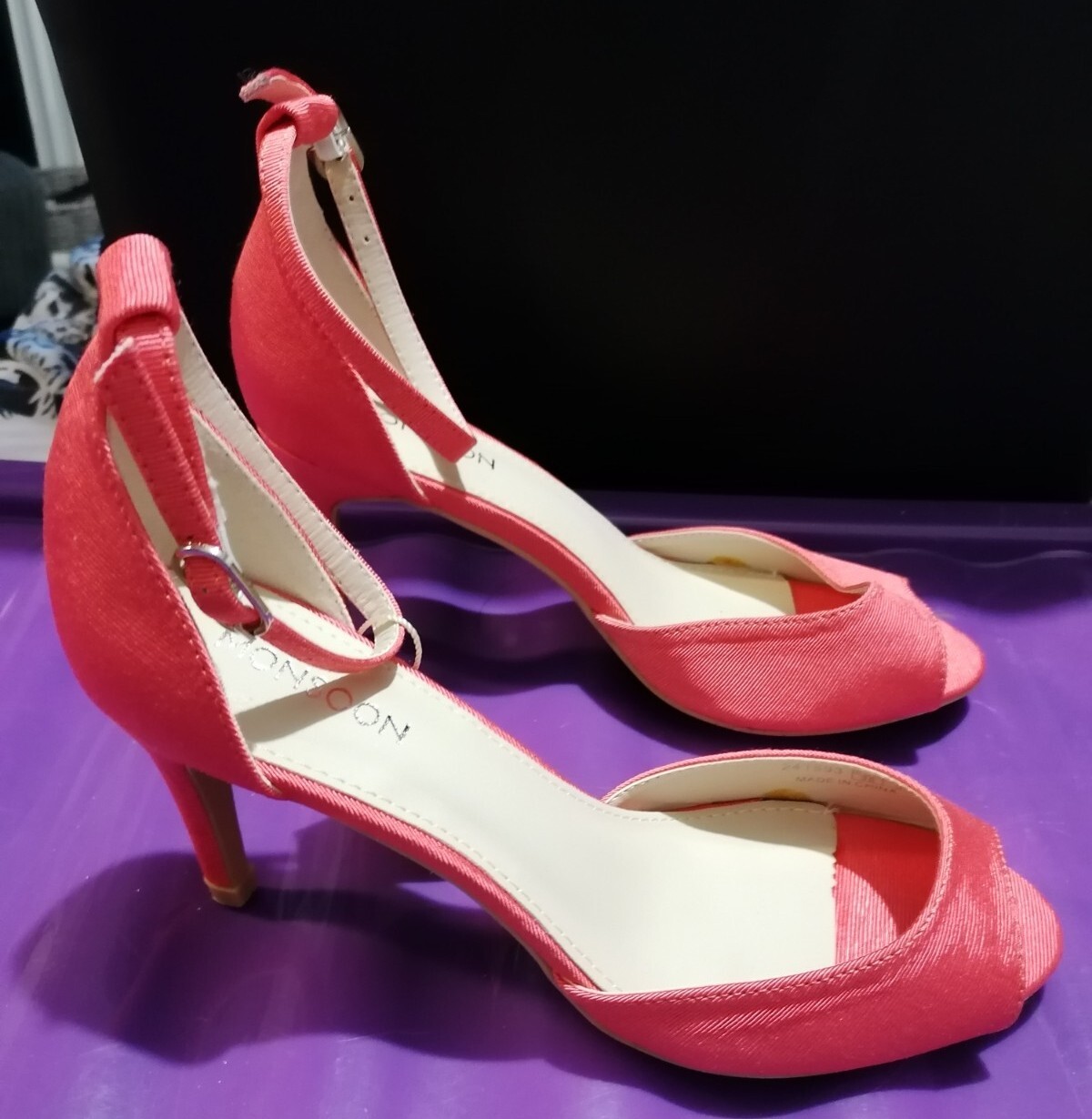 APL Sandalo con tacco Monsoon taglia 5.. Prezzo consigliato £59