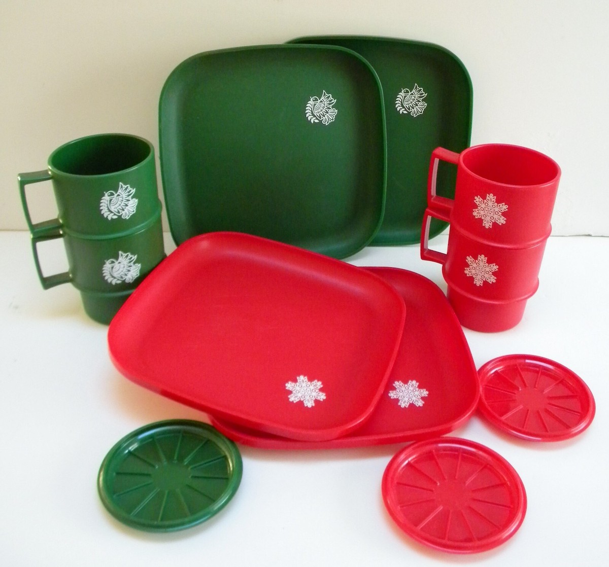 Tupperware Red Green Holiday Christmas Plates, Mugs, Coasters/Lids