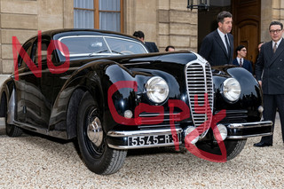 DELAHAYE OFFICIELLE DE MINISTERE APRES 1950 ........ PHOTO (20x30 CM)