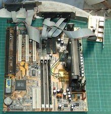 PCChips M747 AT Slot 1 motherboard + Intel Celeron 333MHz CPU & 64Mb Ram