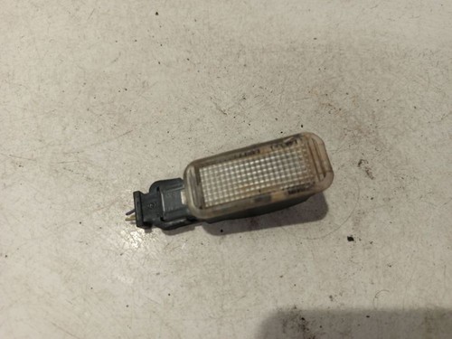 4b0947415a Innenraumleuchte Leseleuchte 4b0947415a Volkswagen Pha DE2475724-25