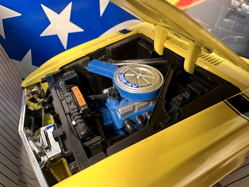 Ertl 1970 Ford Boss 302 Mustang Grabber Yellow (no shaker) 1:18 Diecast #7484 - 第 6/12 張圖片