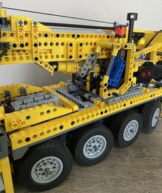 Lego Technic 8421 Mobile Crane Construction 100% Complete Set 2005 no Box Read