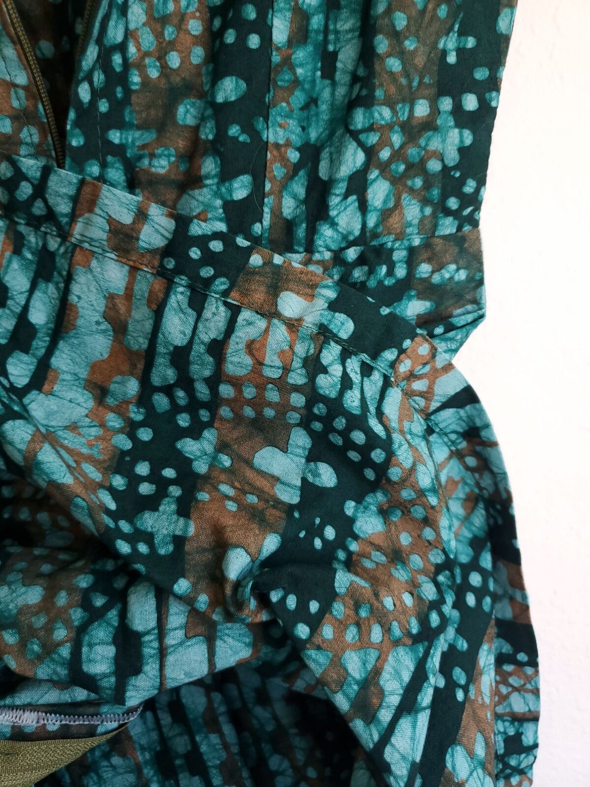 Dress 60s Batik Fit and Flare Dress Women Size 2 … - image 4