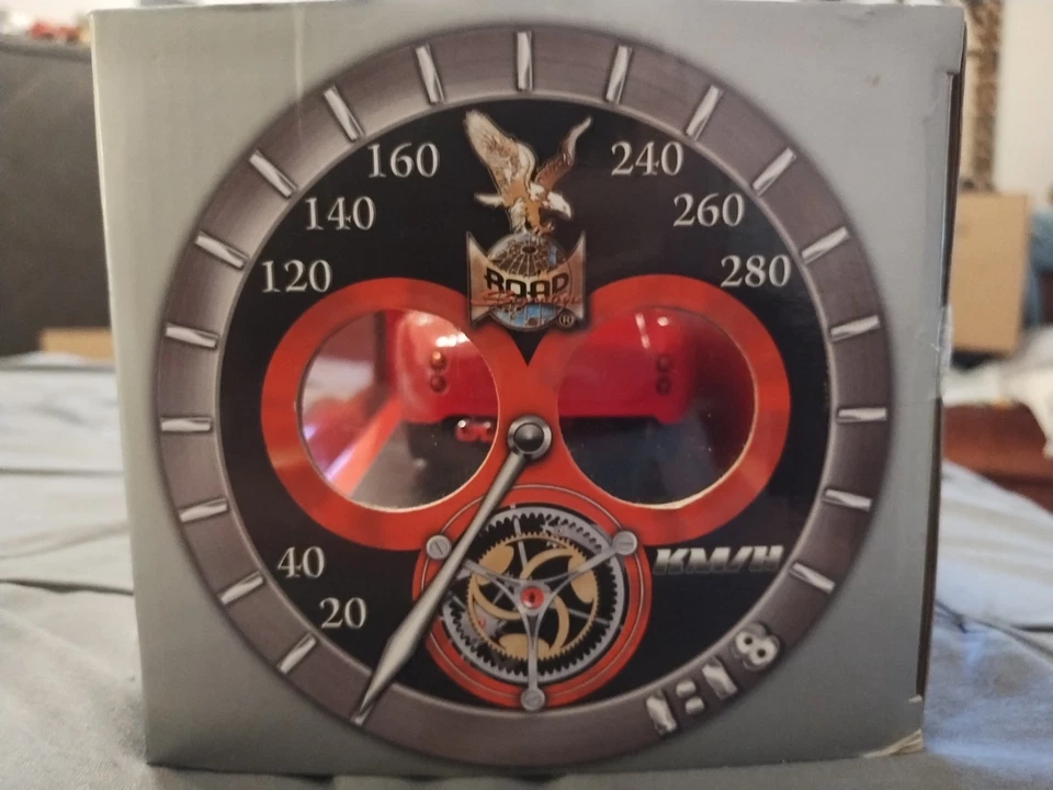 Road Signature 1961 Aston Martin DB4GT Zagato 1:18 Scale - Image 4 of 4