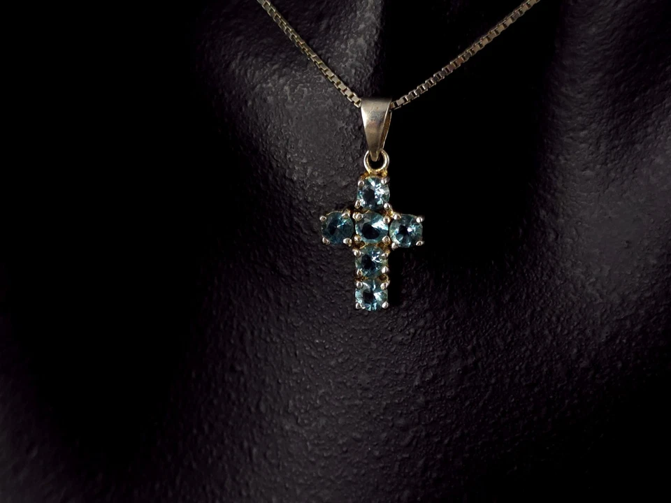 Anhänger Silber 925 Zirkonia Kreuz zart - modern attraktiv & wunderbar funkelnd - Bild 4 von 4