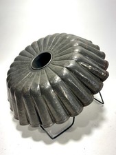 Vintage Fluted Tube Pan Bundt Cake Mold Primitive Farmhouse Bakeware