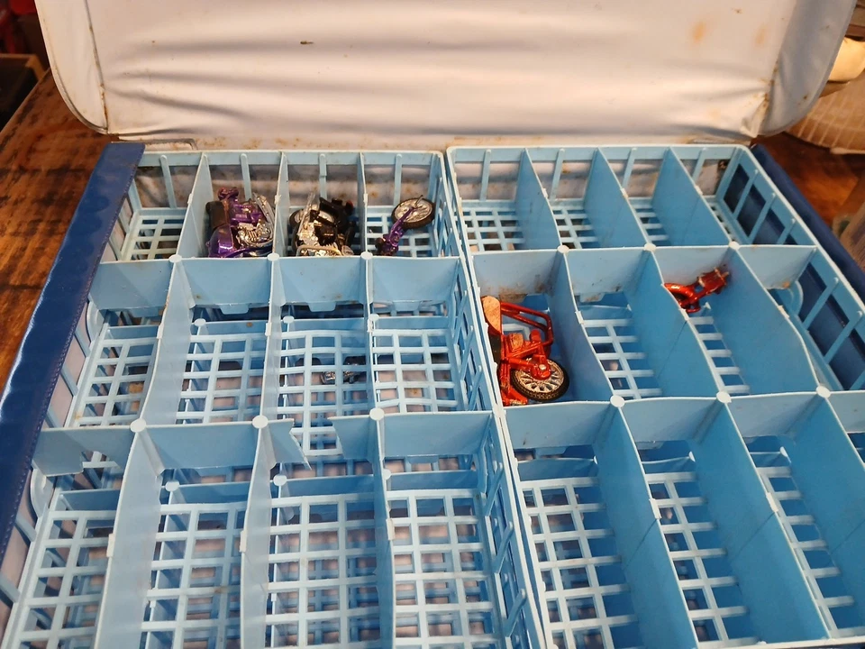 Matchbox Official Series  Collector's Case Lesney 1968 A Few Motorcycle Pieces. - Image 3 of 4