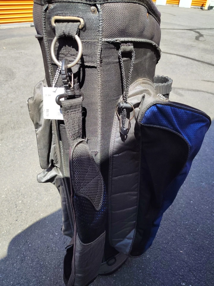 Bolsa de carro de golf Datrek negra, divisor de palos de 12 vías y ranura para putter separada Foto 3 de 4