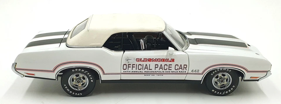 Exact Detail 1/18 Scale WCC301 - 1970 Oldsmobile 442 Indy Pace Car - Image 4 of 4