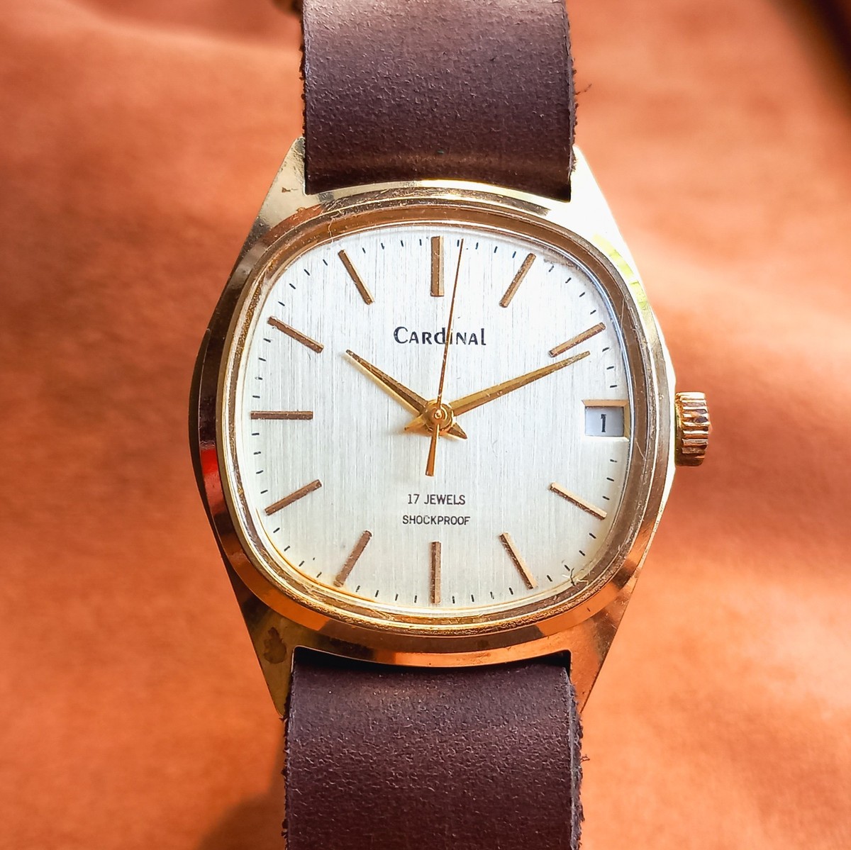 Vintage Men's Watch Cardinal 17 Jewels Soviet Mechanical Watch