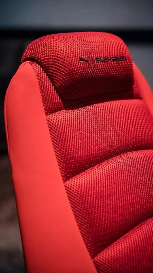 Side view Playseat Puma