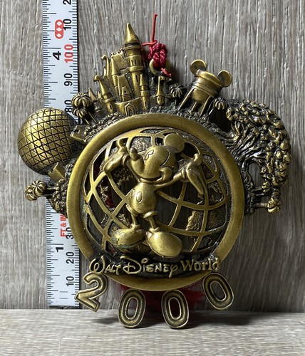 Walt Disney World Icons 2000 Mickey Mouse Metal Christmas Tree Ornament (MM) - Picture 2 of 3