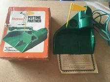 Vintage OSCAR Jr Model 100 Electronic Putting Partner Ball Return Original BOX