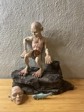 Lord of the Rings Gollum Sméagol 11" Figure With Talking Base Tested Complete