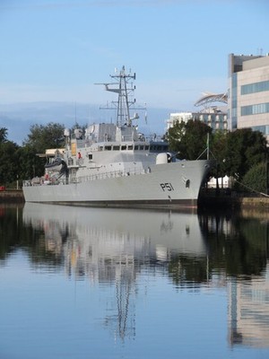Foto A2 L.E. Rosin in Cardiff Bay Cardiff\/Caerd Offshore Patrol Ve c2021