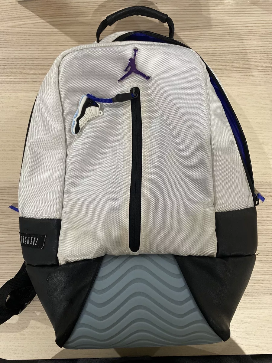 Nike air jordan sales 11 backpack