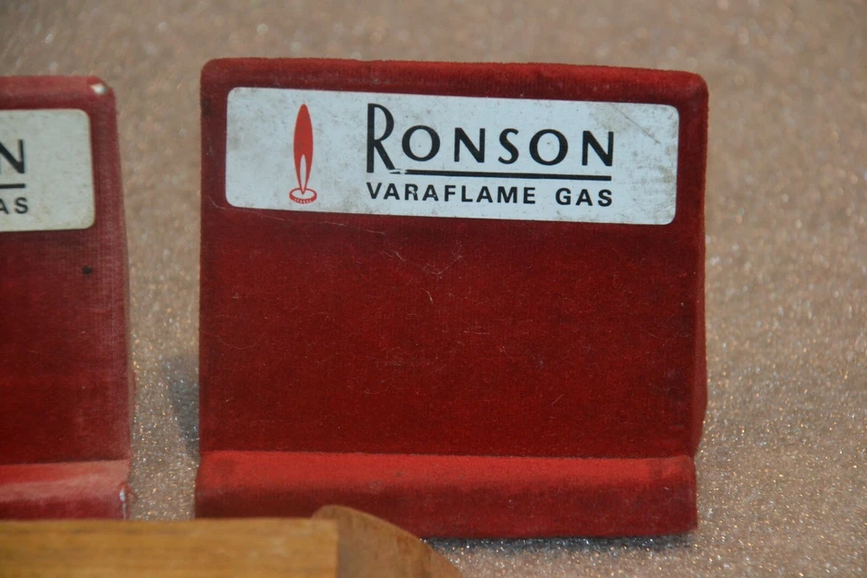 Vintage Lot of 3x Ronson Lighters Displays Stands - Image 3 of 4