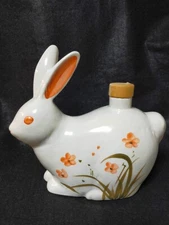 Suntory Old Whisky Japanese Zodiac Rabbit Pottery bottle (empty) From Japan 卯