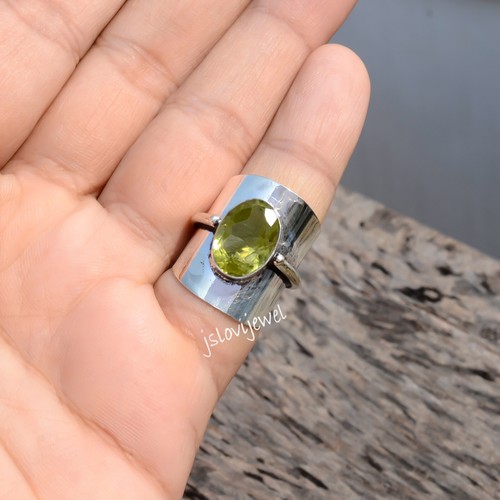 Faceted Peridot Oval Gemstone Ring 925 Sterling Silver Latest Collection Jewelry - Picture 4 of 6
