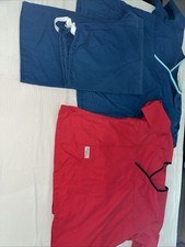 1 Pair matched set of Nurse Scrubs, 1 Top, 1 Bottom. Size Large Petite