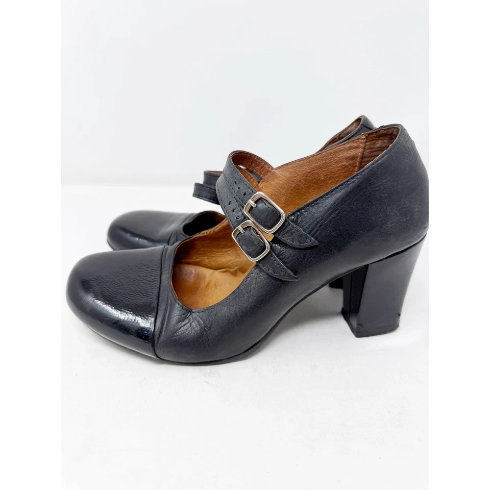 Miz Mooz Heather Black Leather Mary Jane Heels Patent Toe Cap Size 8 US / 39 EUR - Image 2 of 4