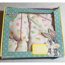 New Vintage Looney Tunes baby gift 3 piece set. Tweety bird. Creeper, booties