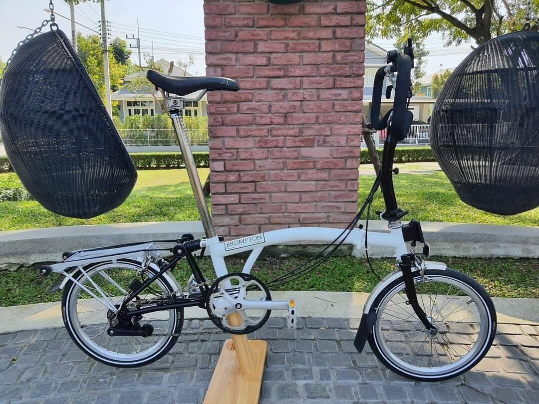 ฺBicycle stand /Display stand for Brompton and Folding bike ฺBicycle stand /Display stand for Brompton and Folding bike