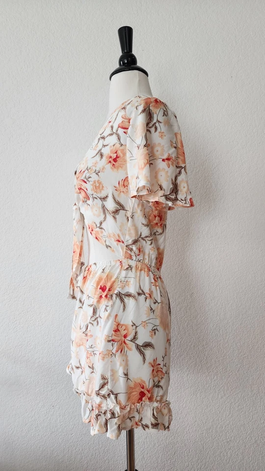 Mameluco Urban Outfitters Nuevo Talla Pequeña Floral Corbata Volantes Primavera Blanco Foto 2 de 4
