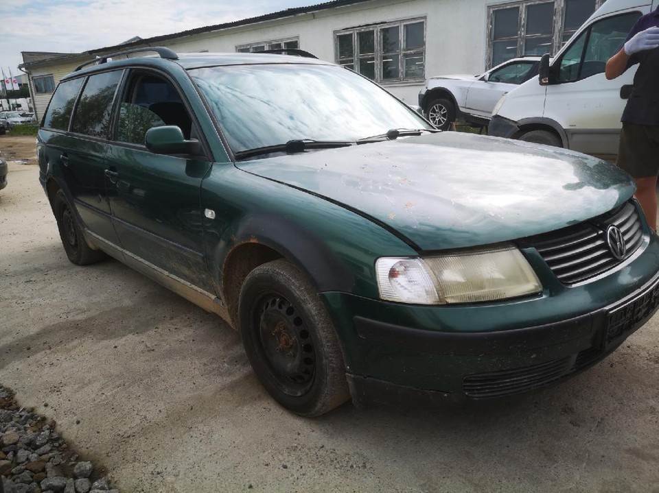 8E0201653AB Réservoir à Carburant Support ATJ for Volkswagen Pa