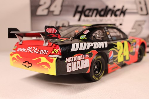 JEFF GORDON 2010 ACTION #24 DUPONT CHEVY IMPALA MEGA RARO!! - Foto 6 di 13