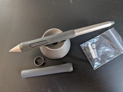 Wacom ZP-501E Grip Pen für Intuos3 und Cintiq 12WX, 21UX, mit allem Zubehör