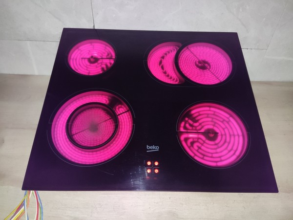 Placa de cocina Beko BUM22329X con vitrocerámica Schott Ceran® tipo RCH10. 2J. Garantía