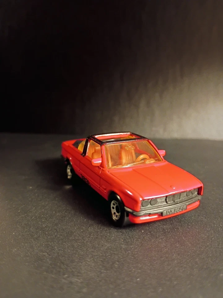 Matchbox #39 323i BMW Cabriolet Red 1985 - Image 3 of 4