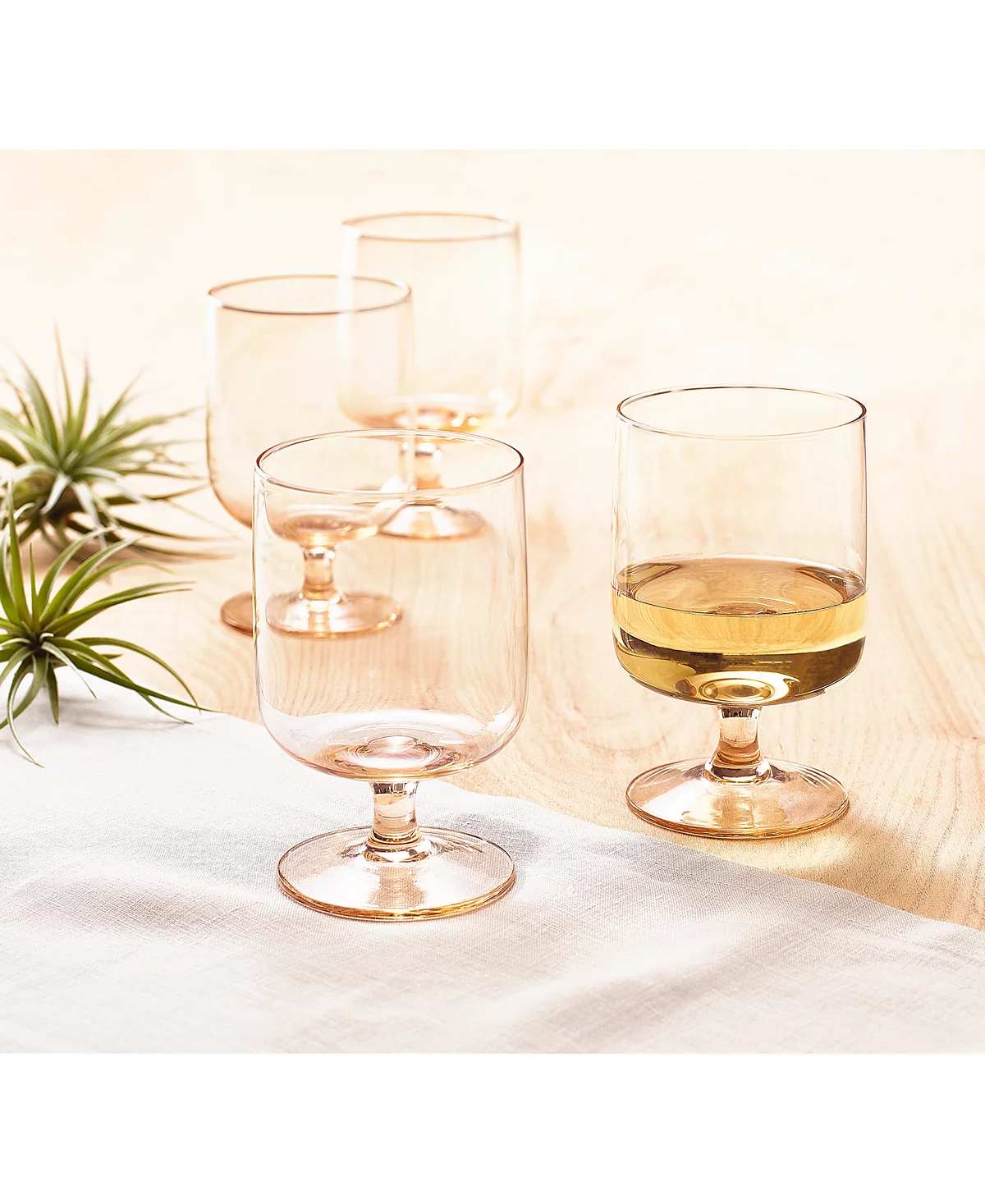 Oake Stackable Short Stem 4-Piece Wine Glass Set