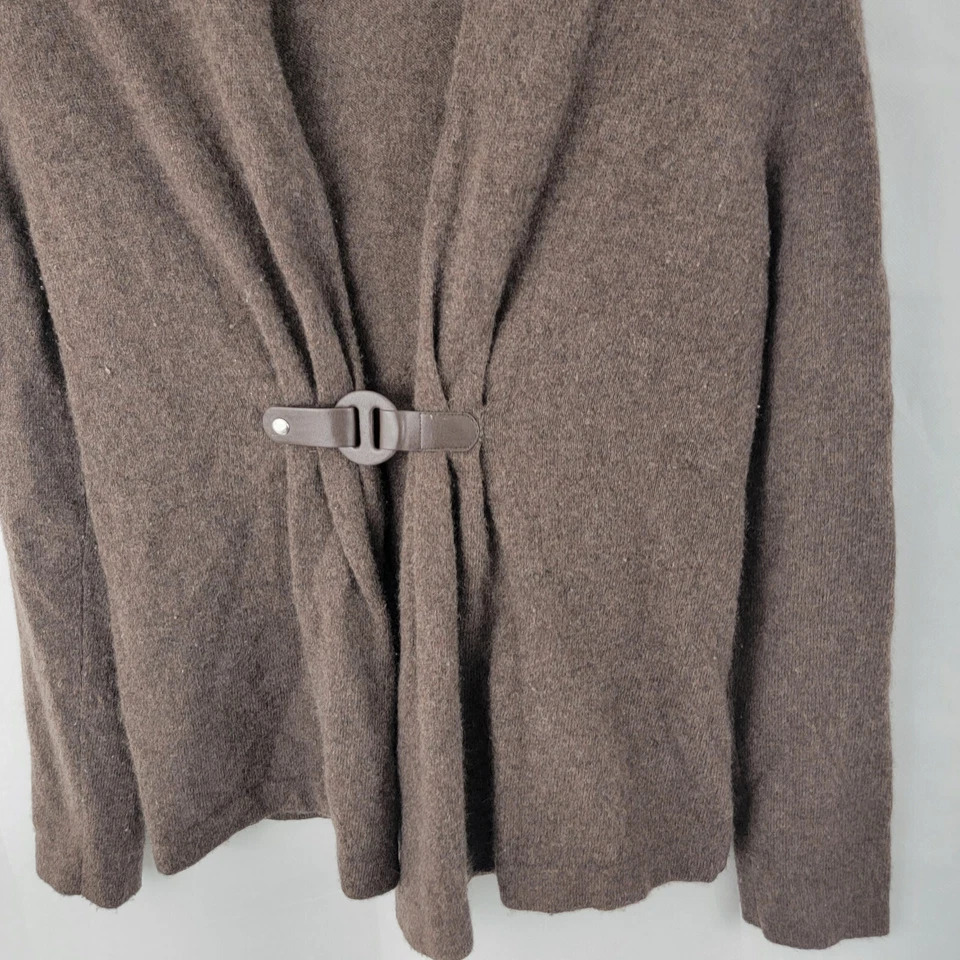 Cárdigan para mujer Fenn Wright Manson talla PEQUEÑO cachemir marrón a presión oficina PILLING Foto 3 de 4