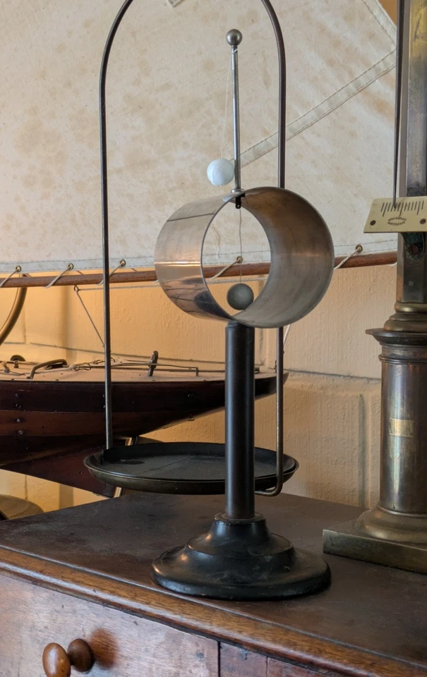 Lote Electrostático Años 1910 Laboratorio de Física Niquelado Laboratorio Antiguo Científico Foto 3 de 4