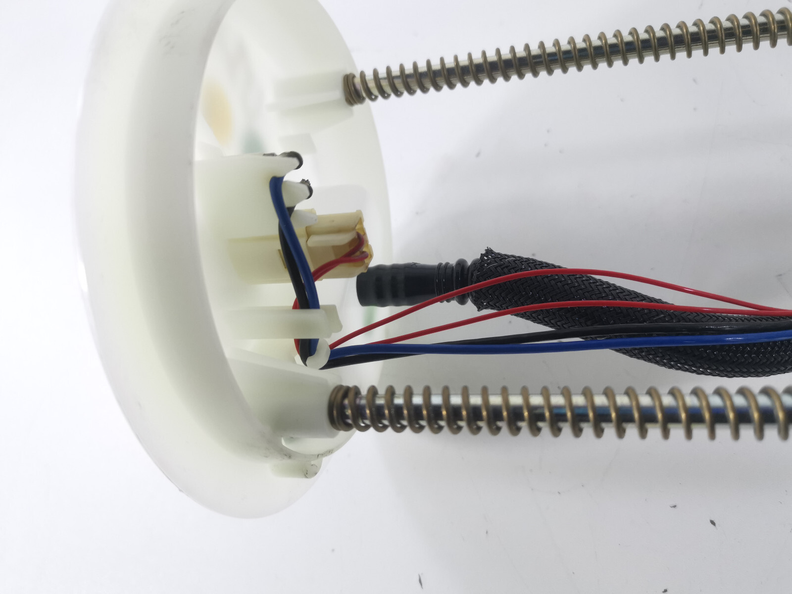 2009-2019 OEM Maserati GranTurismo M145 4.7L Engine Fuel Pump