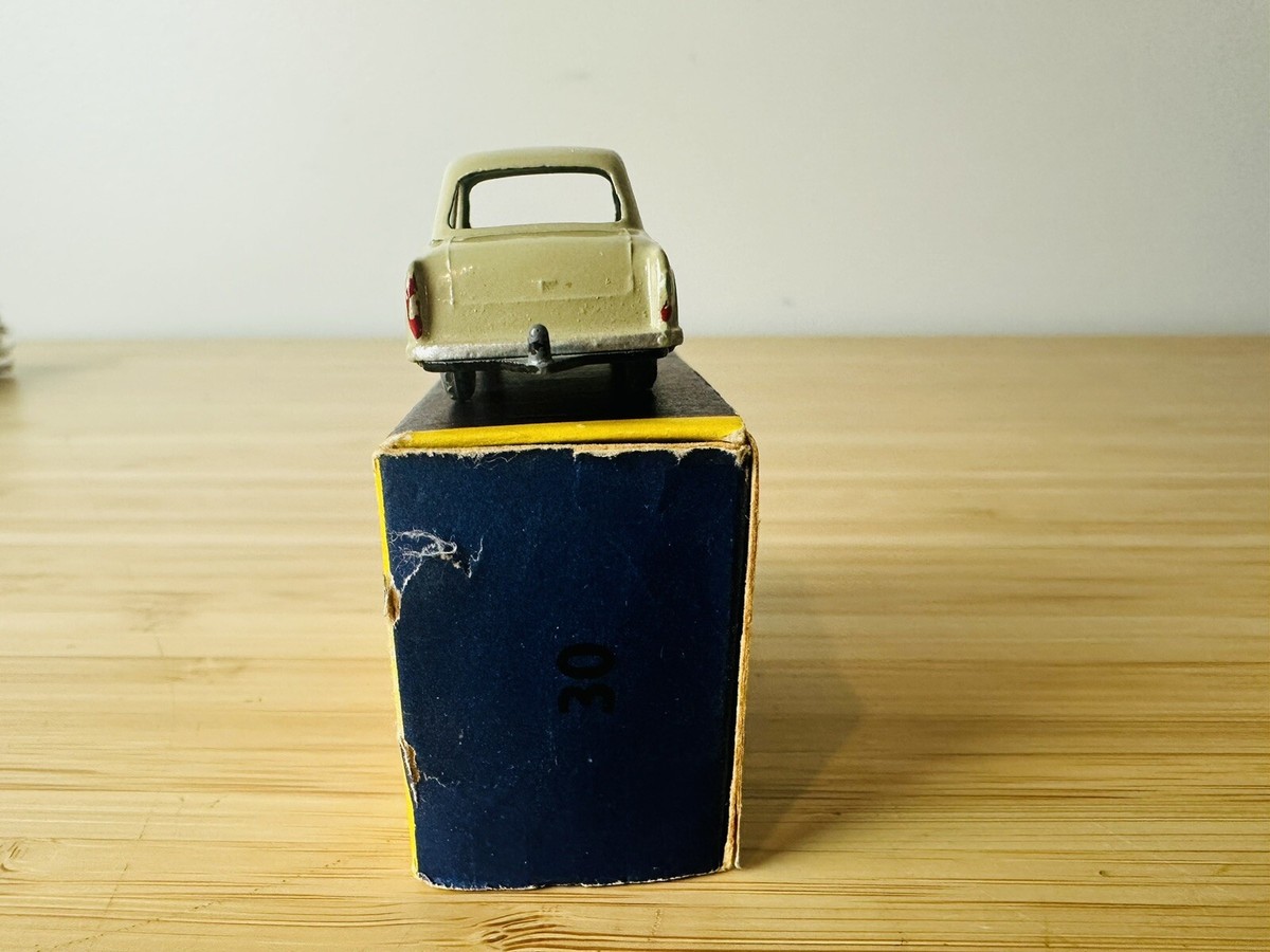 MATCHBOX 　No.30 FORD PREFECT MATCHBOX No.30 FORD PREFECT Matchbox 30a, Ford Prefect - Free