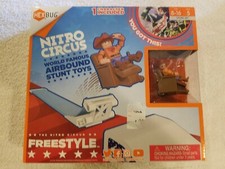 2017 HEXBUG Nitro Circus - Freestyle - World Famous Airbound Stunt Toys NEW