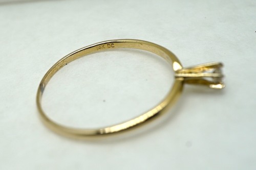 Classic 14k Yellow Gold Round Cut Diamond Solitaire Ring - Size 8.5 - 1.03 Grams - Picture 5 of 6