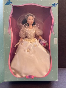 snow white wedding doll