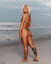 Toni Storm Posing Bikini On The Beach 8x10 PHOTO PRINT