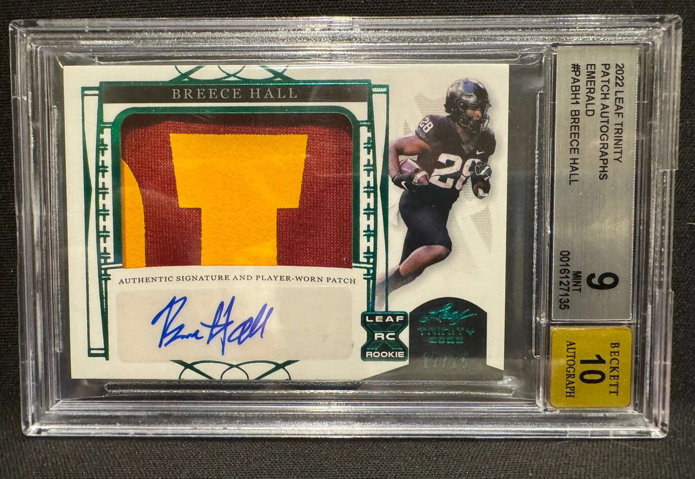 Breece Hall Leaf Trinity Player Worn Patch Auto #PABH1 Emerald Foil