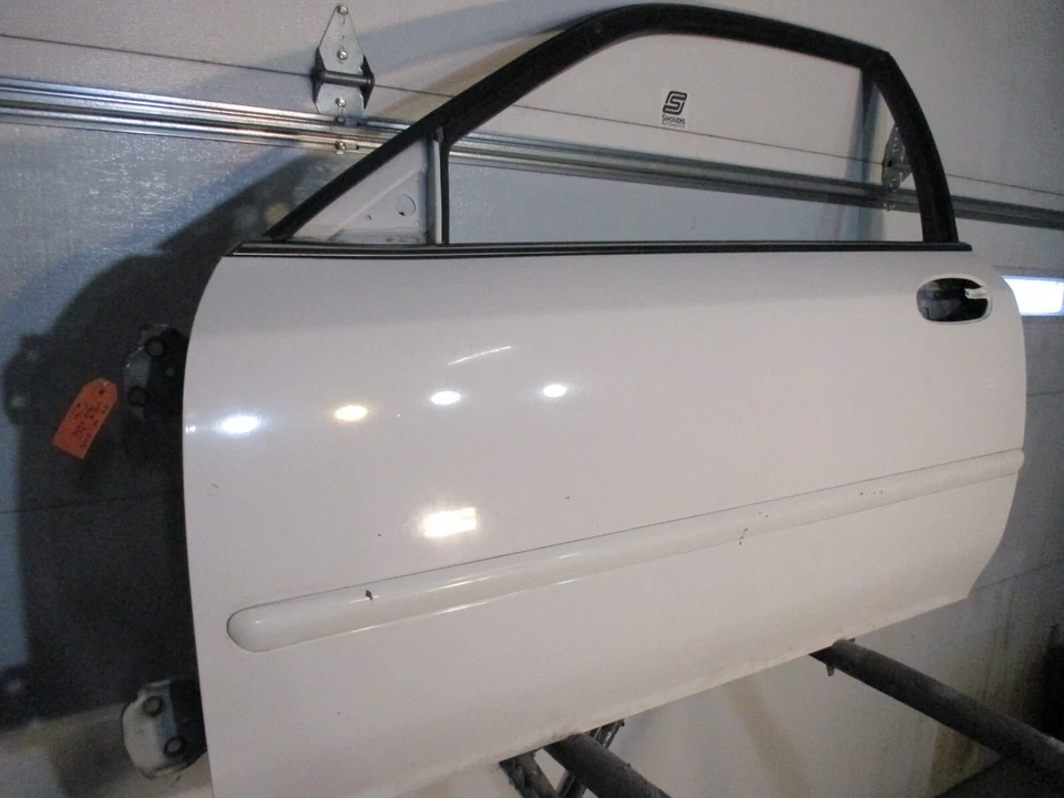 1997 Acura CL Left Driver Front Door Panel Shell (Bare)(White) Foto 2 de 4