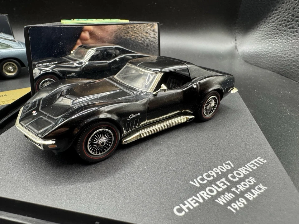 Vitesse Aston Martin DB4 e Corvette stingray 427 scala 1:43 con teca originale!! - Immagine 3 di 4