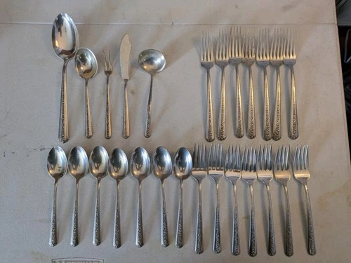 26pc Rambler Rose Towle flatware 31ozt