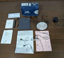 SONY D EJ955 CD WALKMAN Portable Player Silver with Accessories Set