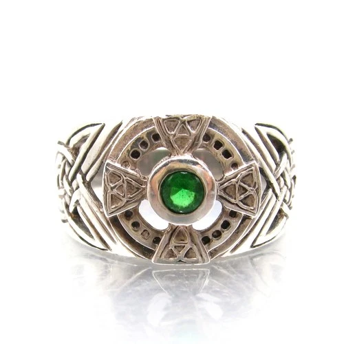 Sterling Celtic Wedding Band Emerald Green Stone Men's Silver Ring Size 12 Vtg
