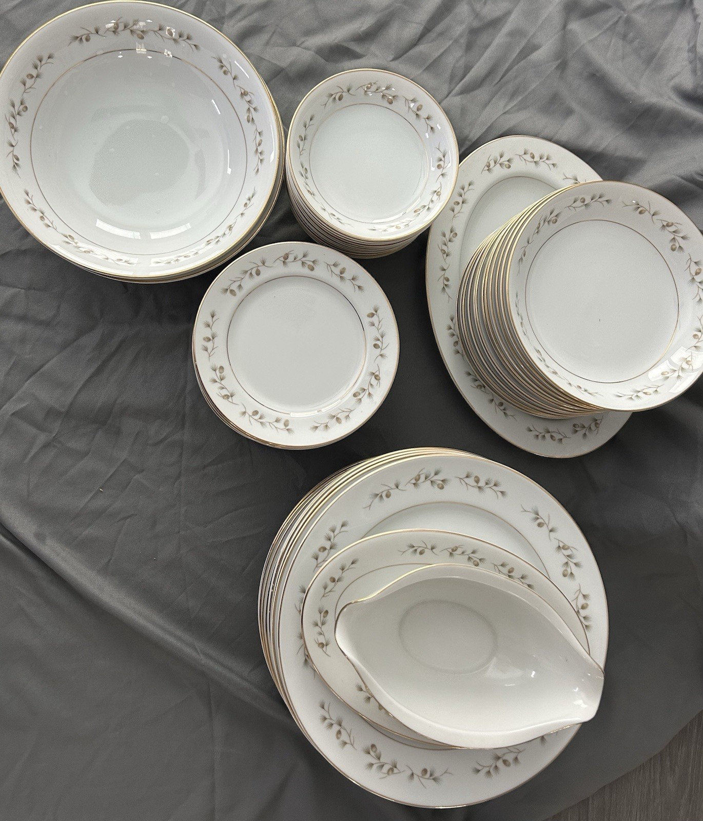 Rose China Japan Fine China Service For 12, Gold Leaf Design